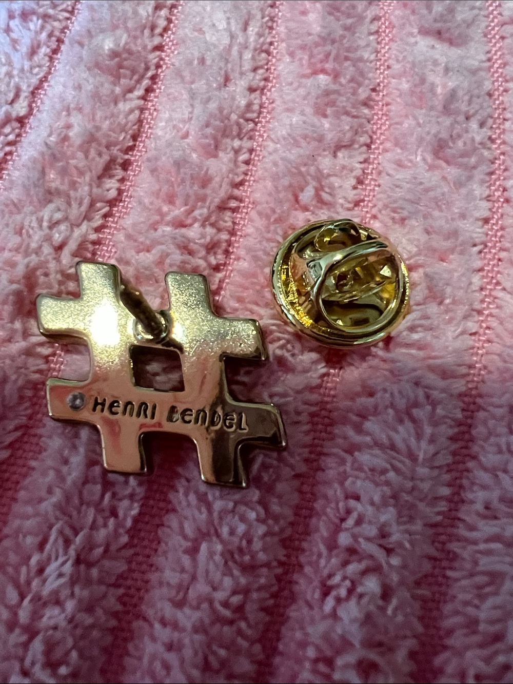 Henri Bendel Influencer Hashtag Pin - Picture 4 of 5